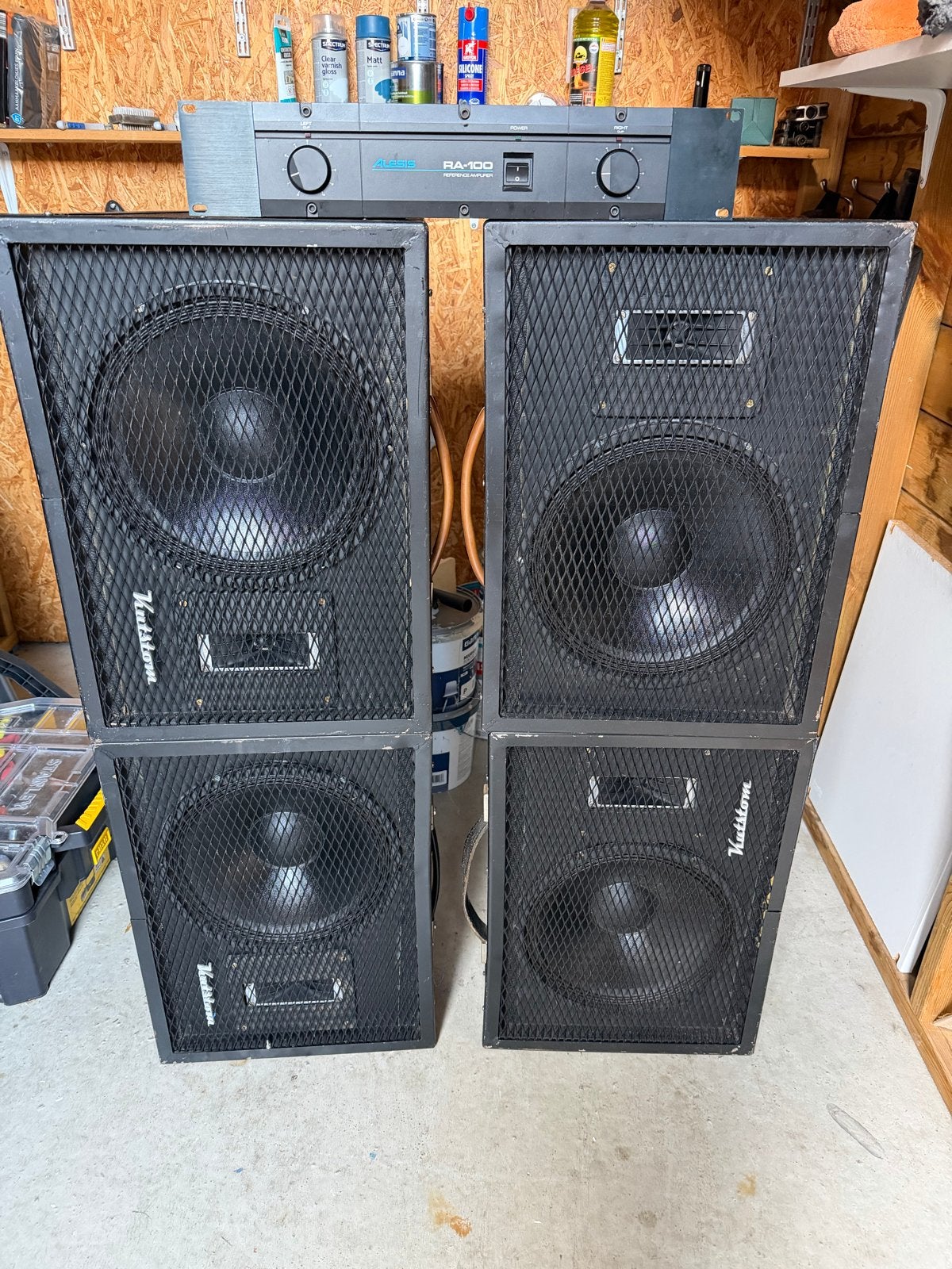 Vintage Speakerset met Alesis RA-100 Versterker, Gebruikt, Inclusief kabels, Speakerset, Ophalen