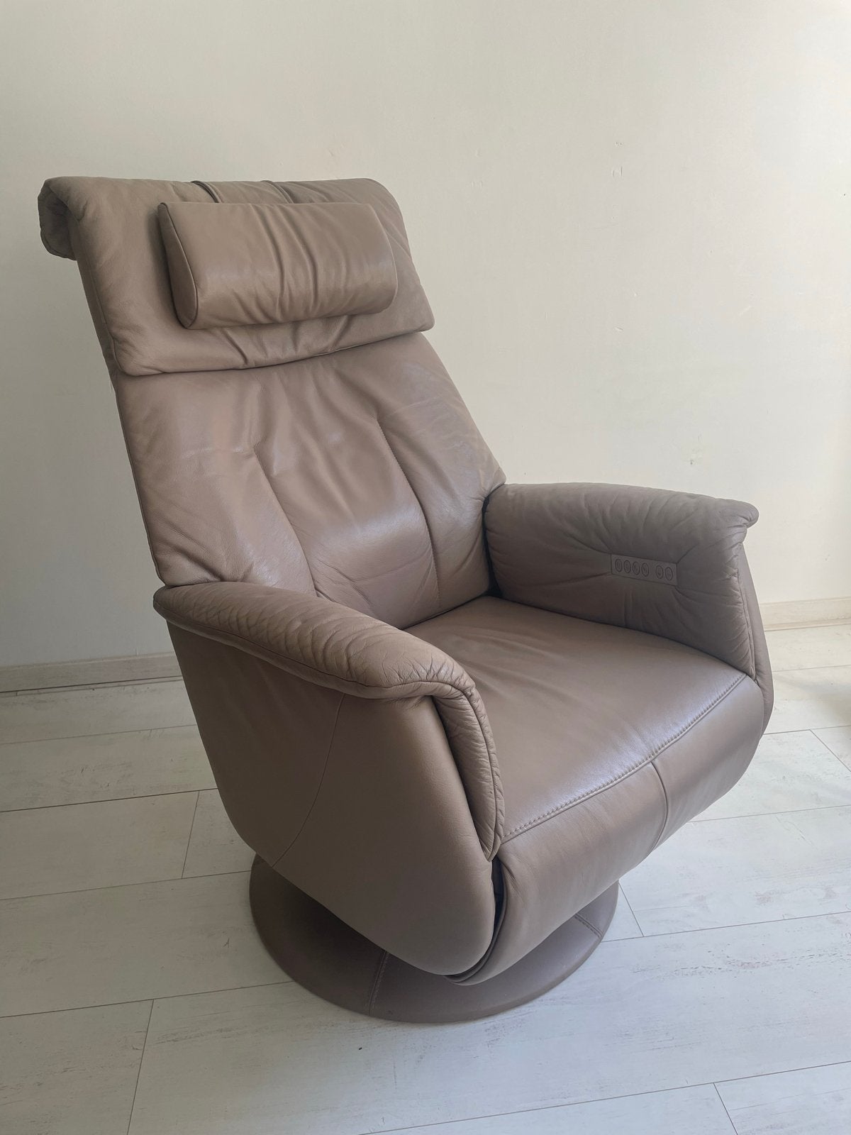 Prominent Lederen Relaxfauteuil, Minder dan 75 cm, Leer, Ophalen of Verzenden, Zo goed als nieuw