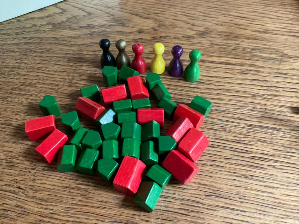 Monopoly houten huisjes en pionnen, Hobby en Vrije tijd, Gezelschapsspellen | Bordspellen, Vijf spelers of meer, Ophalen of Verzenden