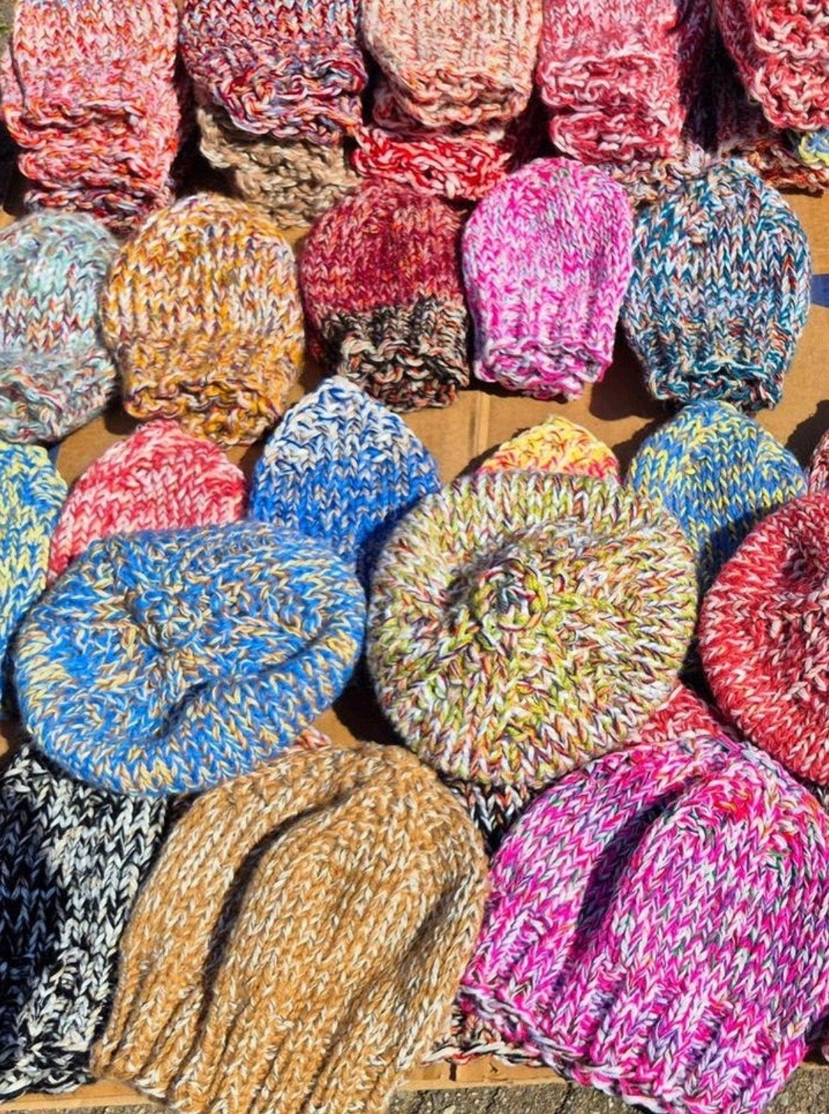 Gezocht / Gevraagd : GRATIS Breigaren voor het goede doel., Hobby en Vrije tijd, Breien en Haken, Ophalen, Breien