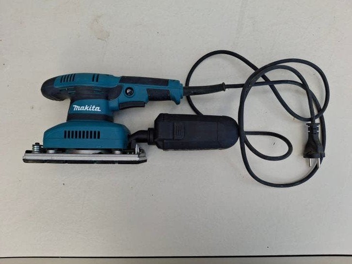 Makita BO3711 Vlakschuurmachine - Zo goed als nieuw, Doe-het-zelf en Verbouw, Gereedschap | Schuurmachines, Ophalen