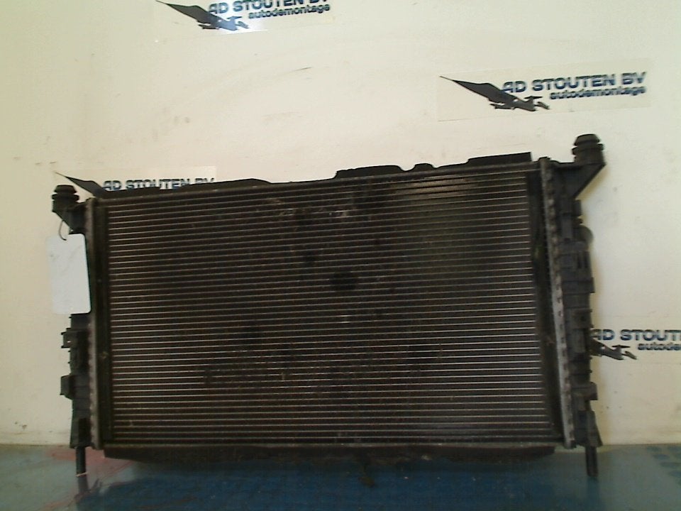 Radiateur Ford Focus C-Max (2003-10/2007-03) 3M5H8005RK, Gebruikt, Henry-Ford-Straße  1, Köln 50735, , Duitsland, Ford-Werke GmbH
