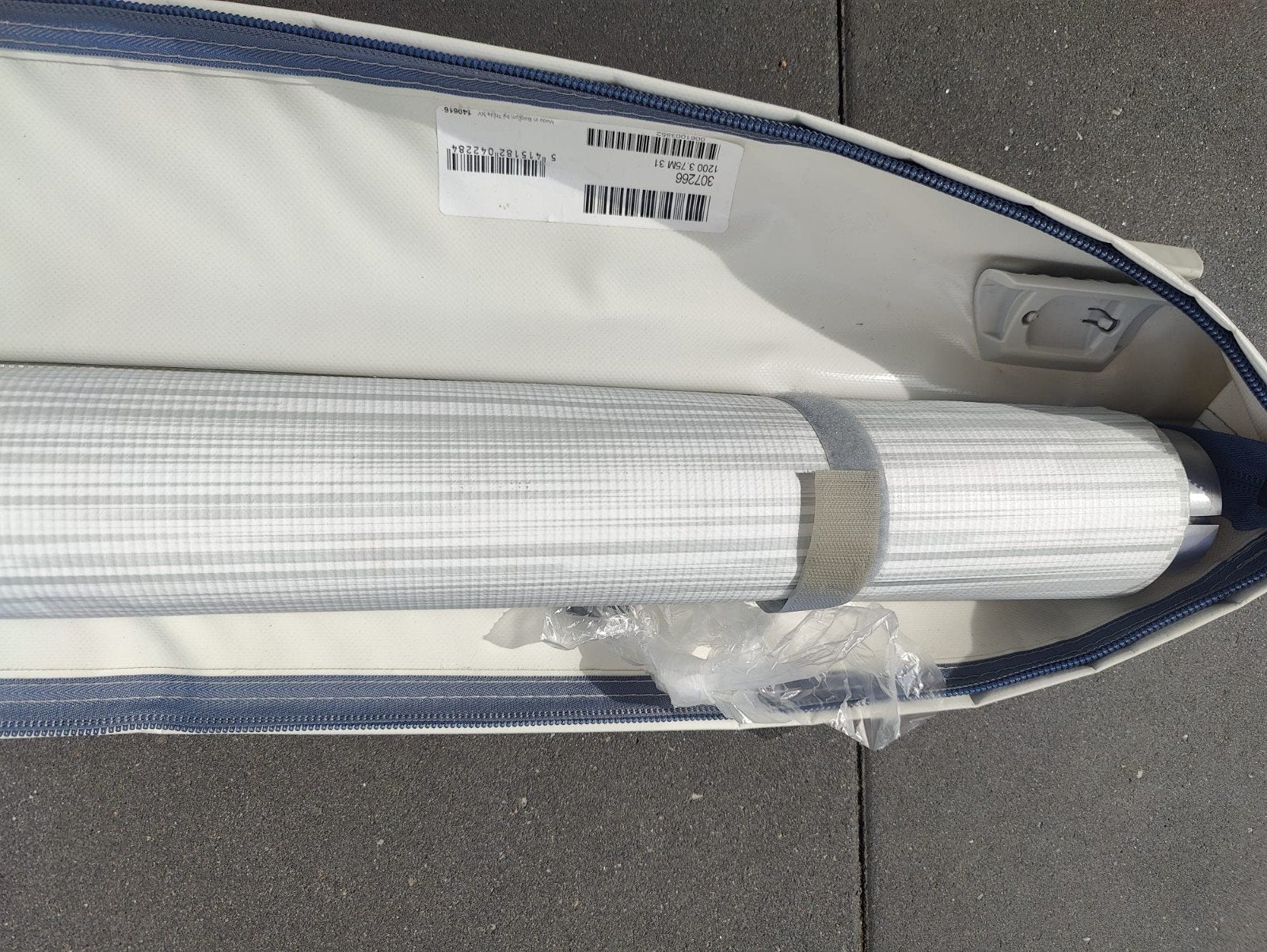 Thule omnistor 1200 zakluifel 375x250, Caravans en Kamperen, Ophalen of Verzenden, Zo goed als nieuw