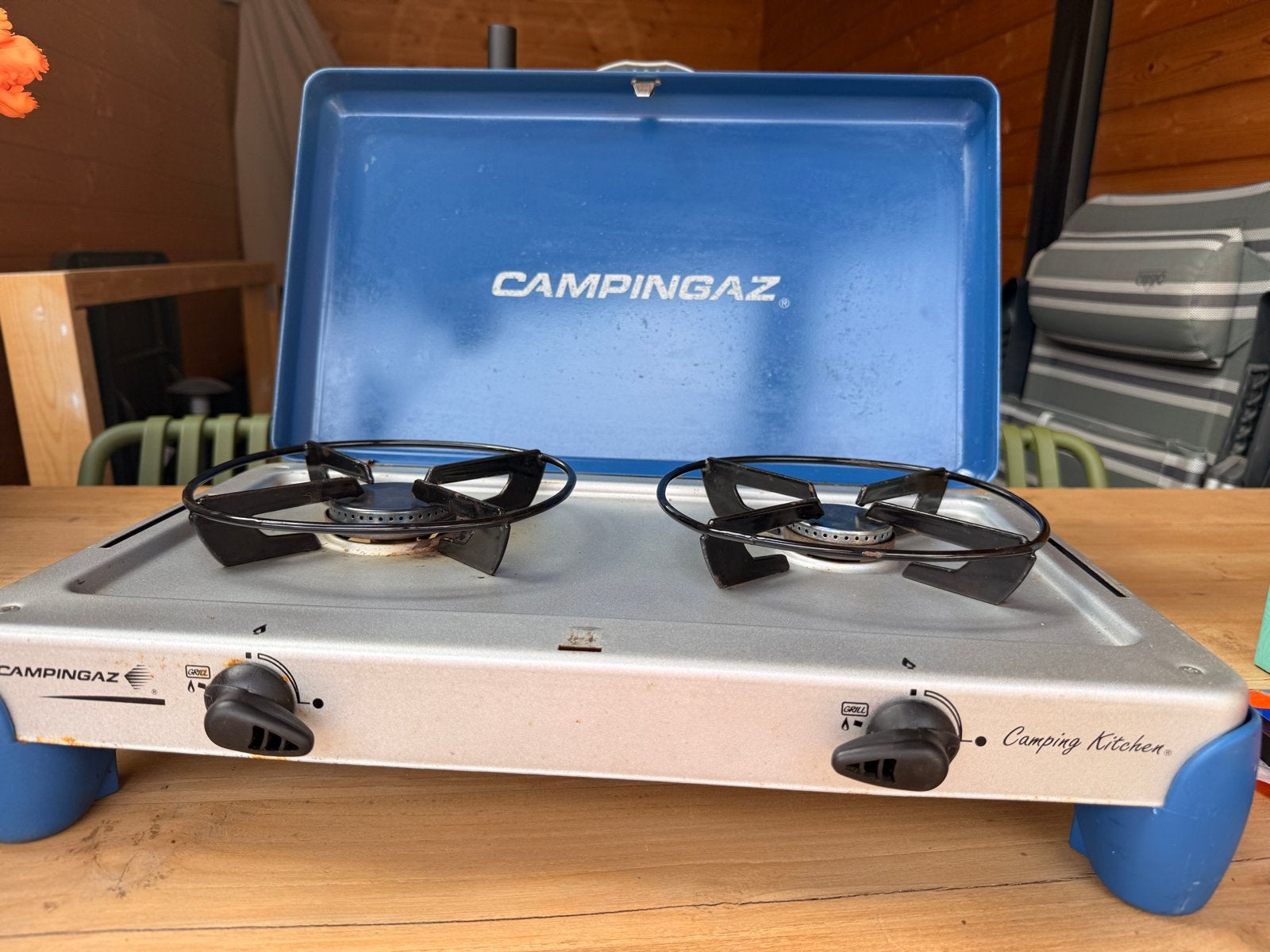 Campingaz Camping Kitchen 2 brander gasfornuis met grillplaa, Ophalen, Gebruikt