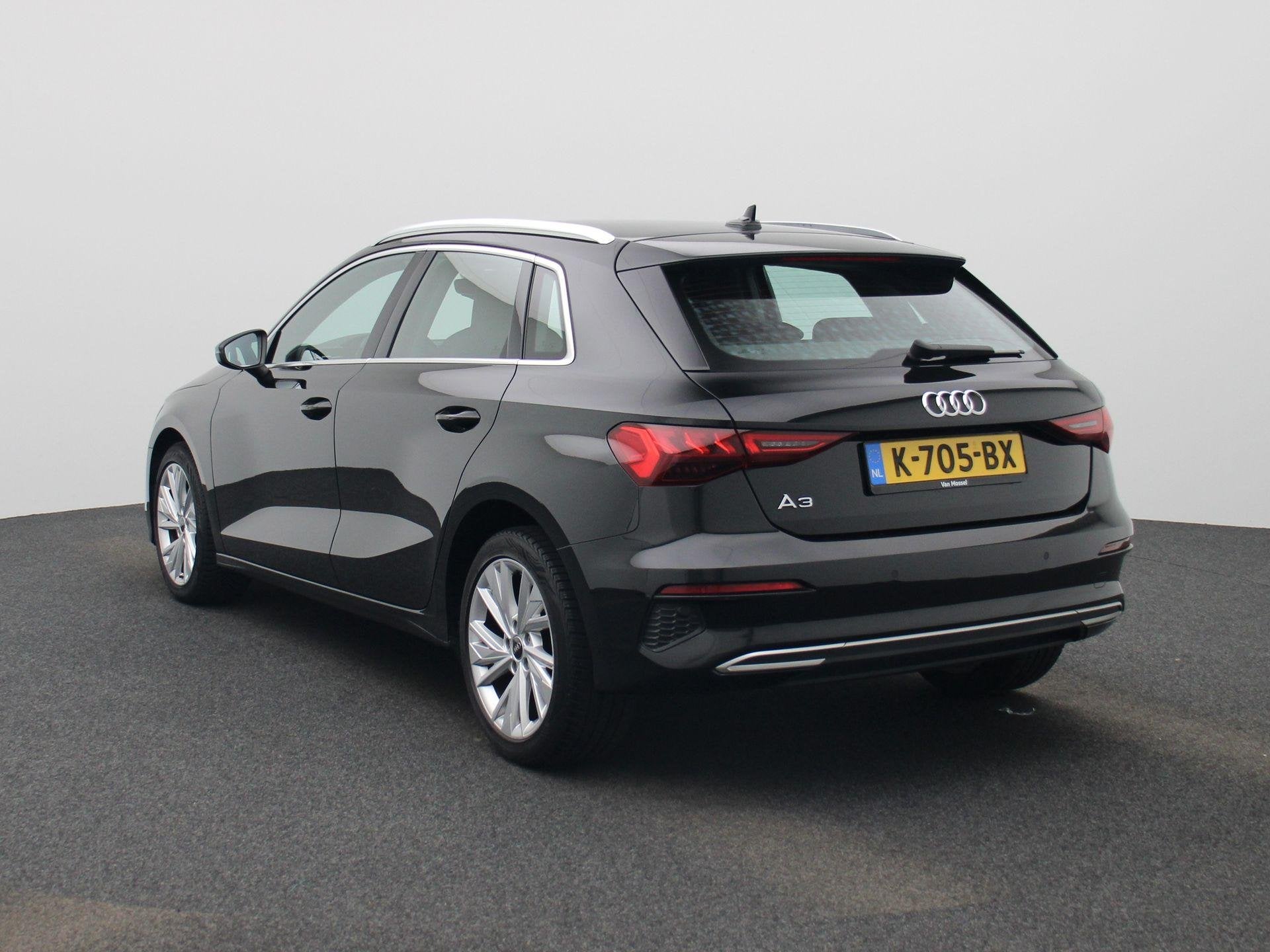 Audi A3 Sportback 30 TFSI Business edition | NAVIGATIE | CLI, Auto's, Audi, 12 maanden, Gebruikt, Zwart, Origineel Nederlands