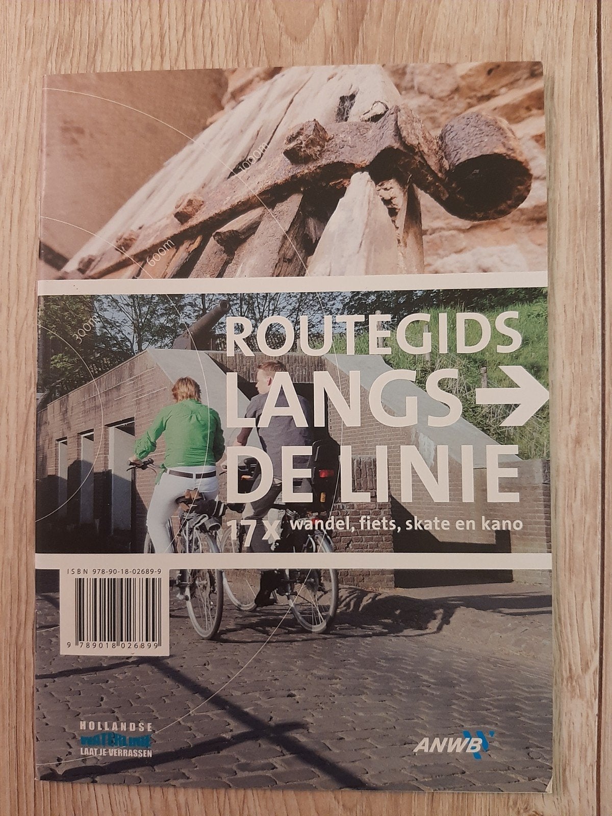 Harry Schuring - Langs de linie, Overige merken, Fiets- of Wandelgids, Ophalen of Verzenden, Zo goed als nieuw