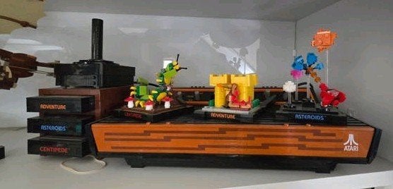 Lego Atari 2600 en meer (met dozen en boek) - Zo goed als ni, Kinderen en Baby's, Lego, Ophalen of Verzenden, Zo goed als nieuw