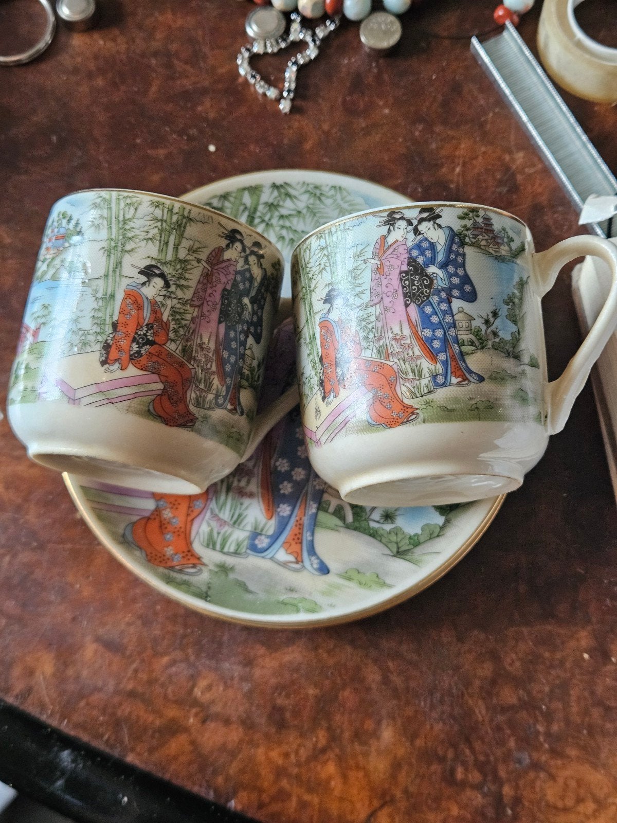 Japanse handgeschilderde theekopjes met schoteltjes, Antiek en Kunst, Ophalen of Verzenden