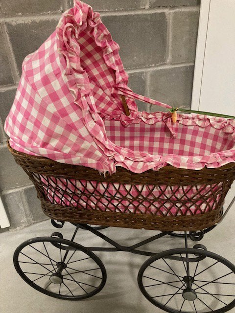 Poppenwagen, Ophalen