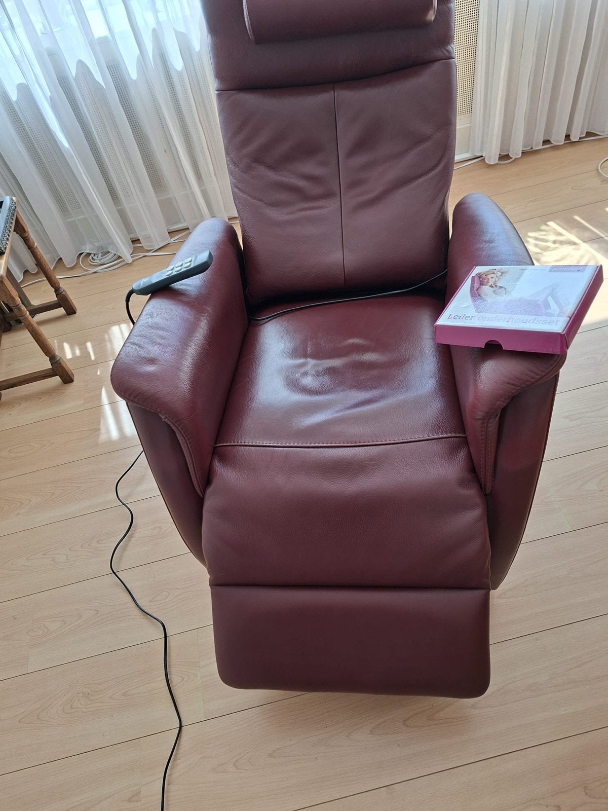 Luxe bordeauxrode relaxfauteuil met afstandsbediening, Ophalen, Gebruikt, Overige kleuren, Leer