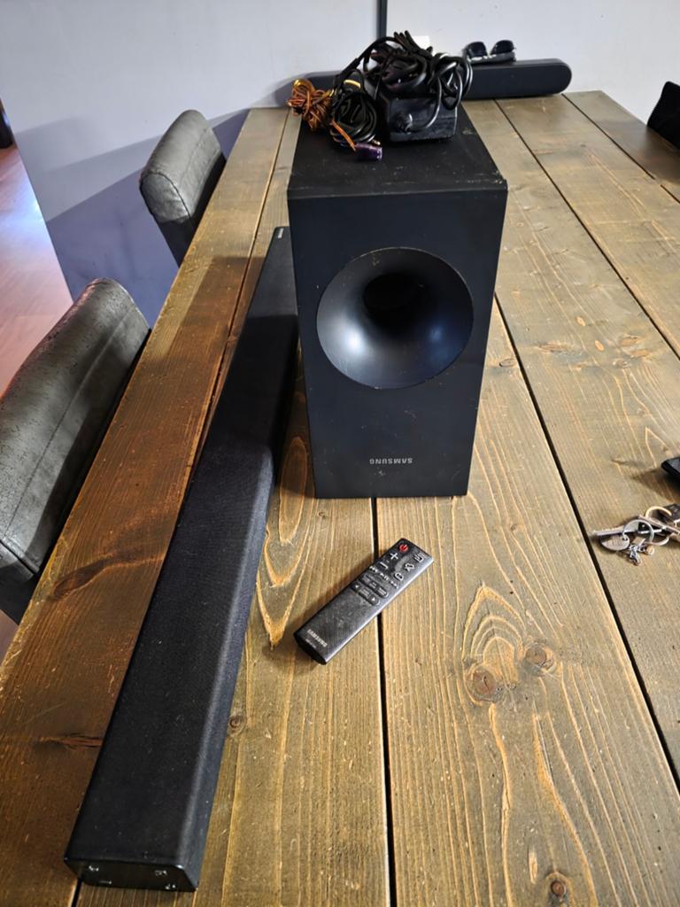 Samsung Soundbar met Subwoofer en Afstandsbediening, Audio, Tv en Foto, Ophalen of Verzenden, Met externe subwoofer, Gebruikt