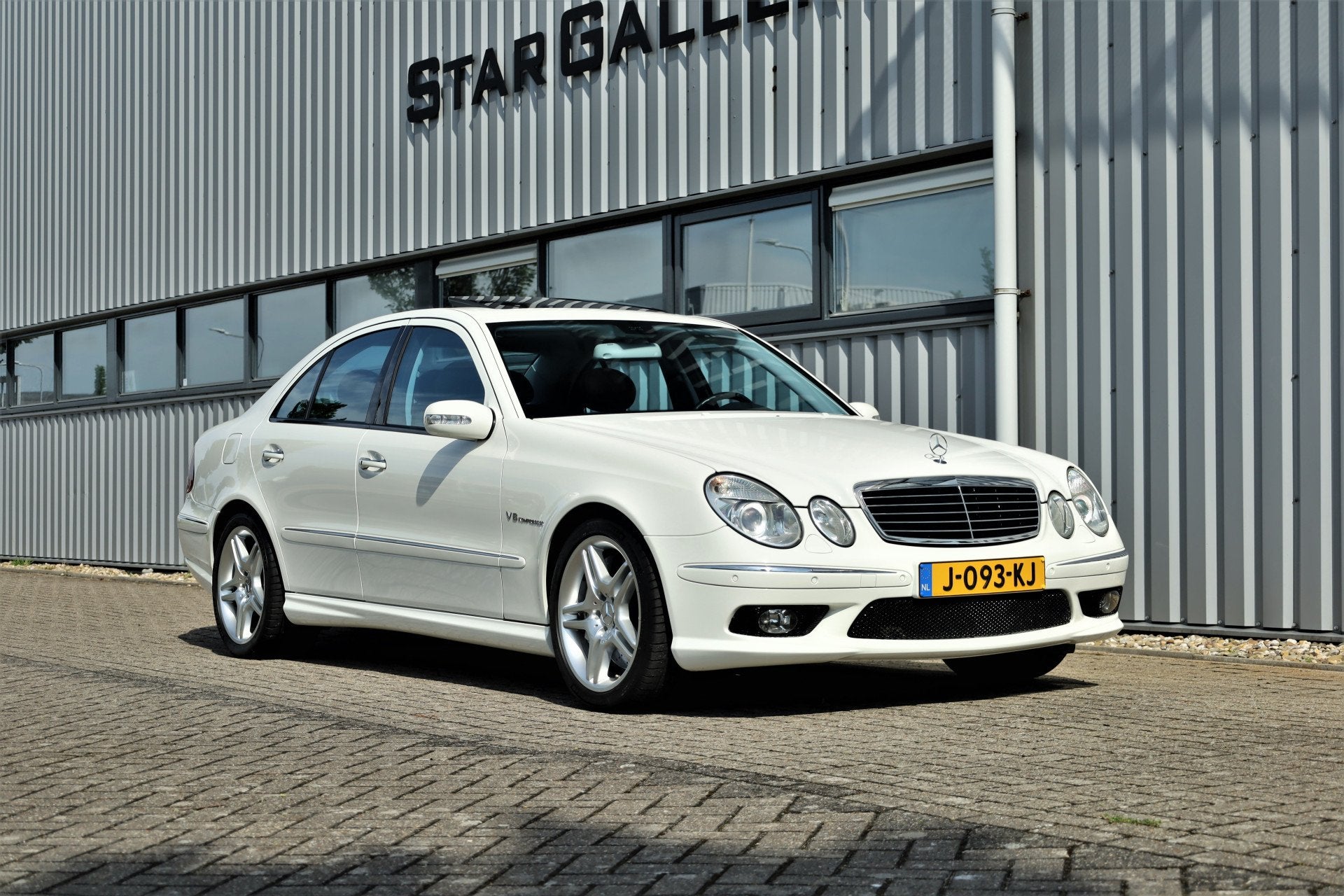 Mercedes-Benz E-Klasse E 55 AMG 51814km Youngtimer, Auto's, Automaat, Achterwielaandrijving, Gebruikt, Wit