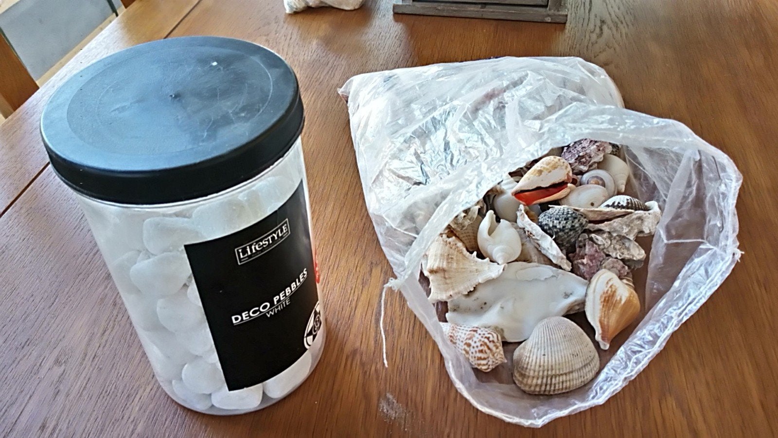 Decoratiesteentjes en diverse soorten schelpen, Ophalen of Verzenden