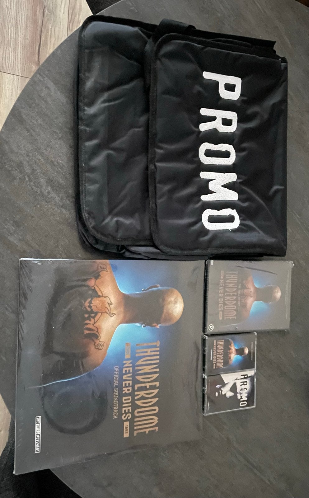 Thunderdome Never Dies Soundtrack Vinyl set + DVD + Cassette, Ophalen, Boxset, Hardcore, 12 inch