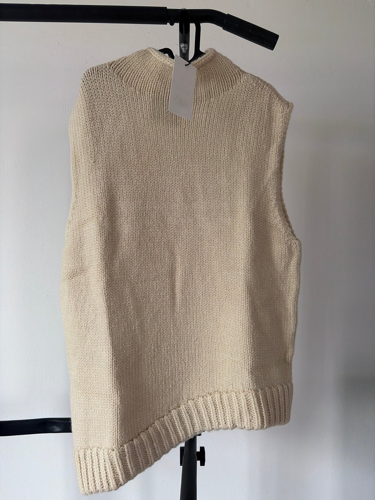Zara gebreide mouwloze coltrui met label S, Ophalen of Verzenden, Nieuw, Beige