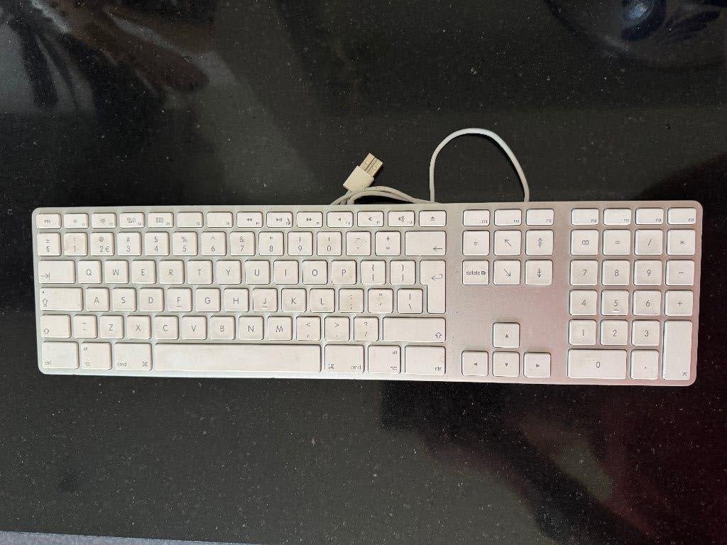 Apple toetsenbord A1243, Computers en Software, Toetsenborden, Gebruikt, Ophalen of Verzenden, Qwerty, Apple