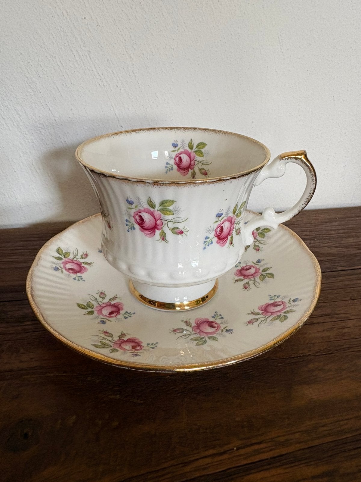 Vintage Elizabethan kop en schotel – Bone China (Engeland), Ophalen of Verzenden