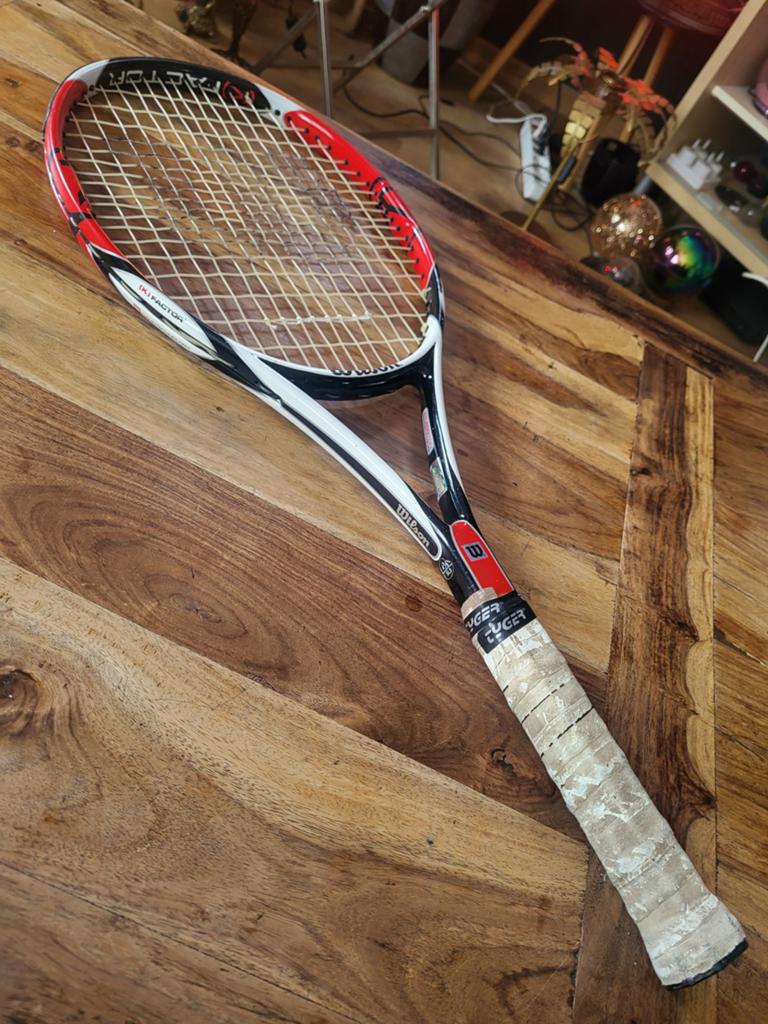 Wilson K Factor Six.One 95 Tennisracket
332 gram
L3, Sport en Fitness, Tennis, Ophalen of Verzenden, Zo goed als nieuw, Wilson
