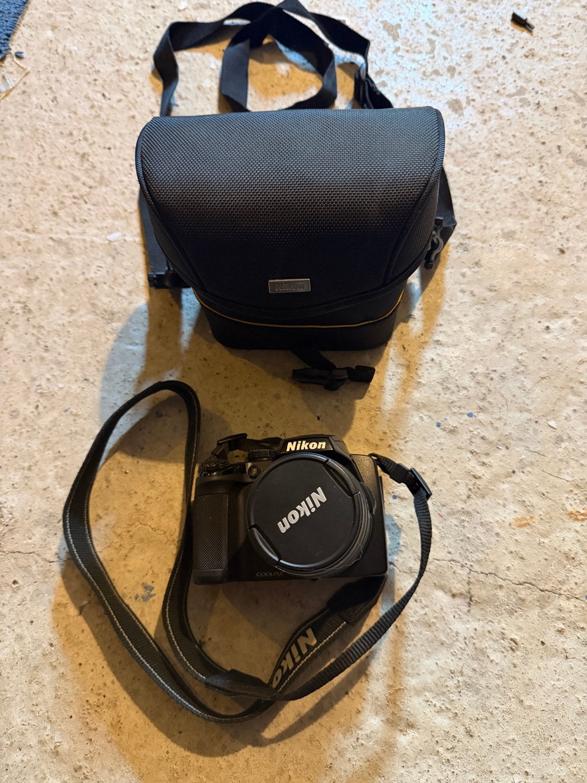 Nikon Coolpix p500 digitale camera met tas, Ophalen, Gebruikt, Compactcamera, Nikon