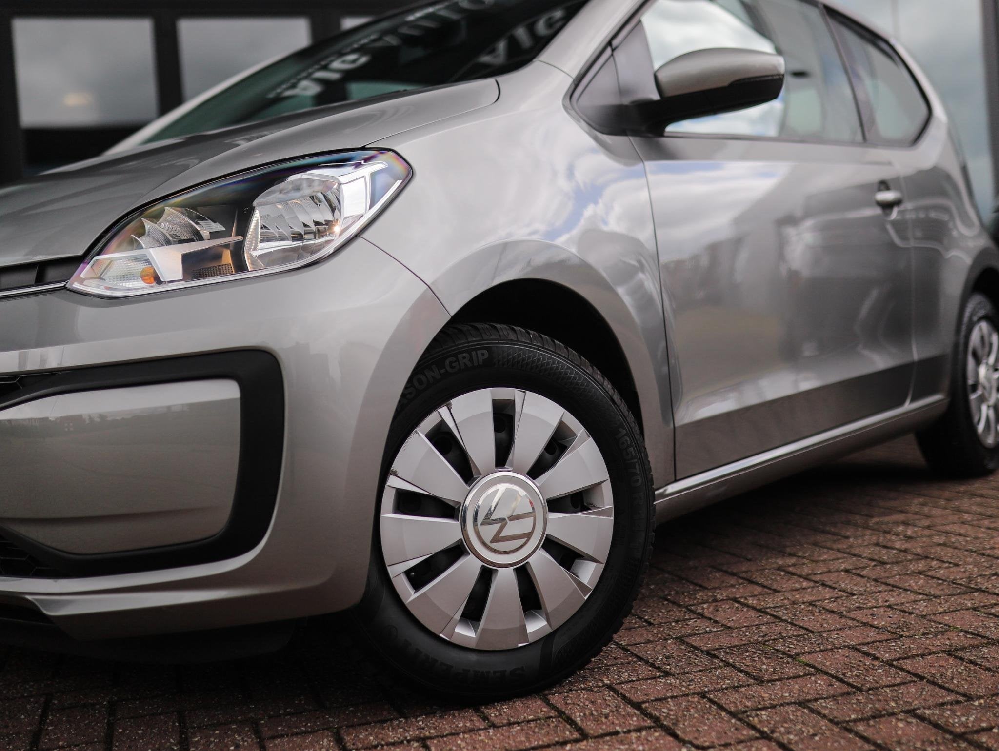 Volkswagen Up! 1.0 | BTW! | Bluetooth | Airco | Lane-Assist, Stof, Gebruikt, 4 stoelen, 891 kg