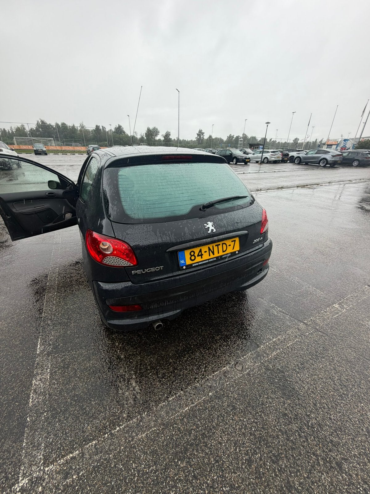 Peugeot 206+ 1.1 5D 2010 Grijs, Auto's, Voorwielaandrijving, 206+, 4 cilinders, Origineel Nederlands