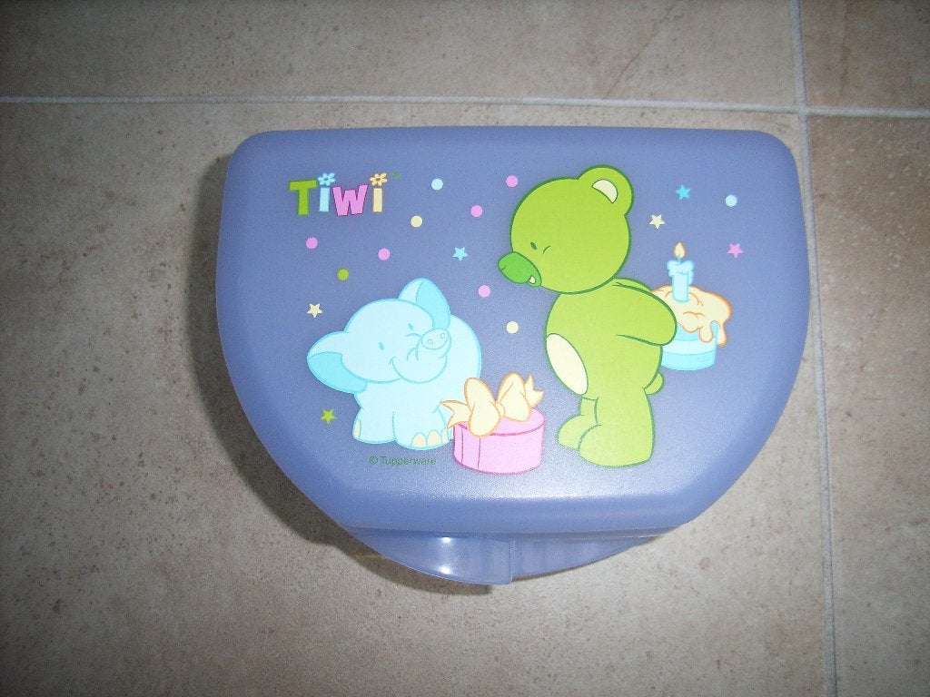 Nieuw Tupperware lunchtrommeltje/brooddoos TIWI blauw, Blauw, Overige typen, Nieuw, Ophalen of Verzenden