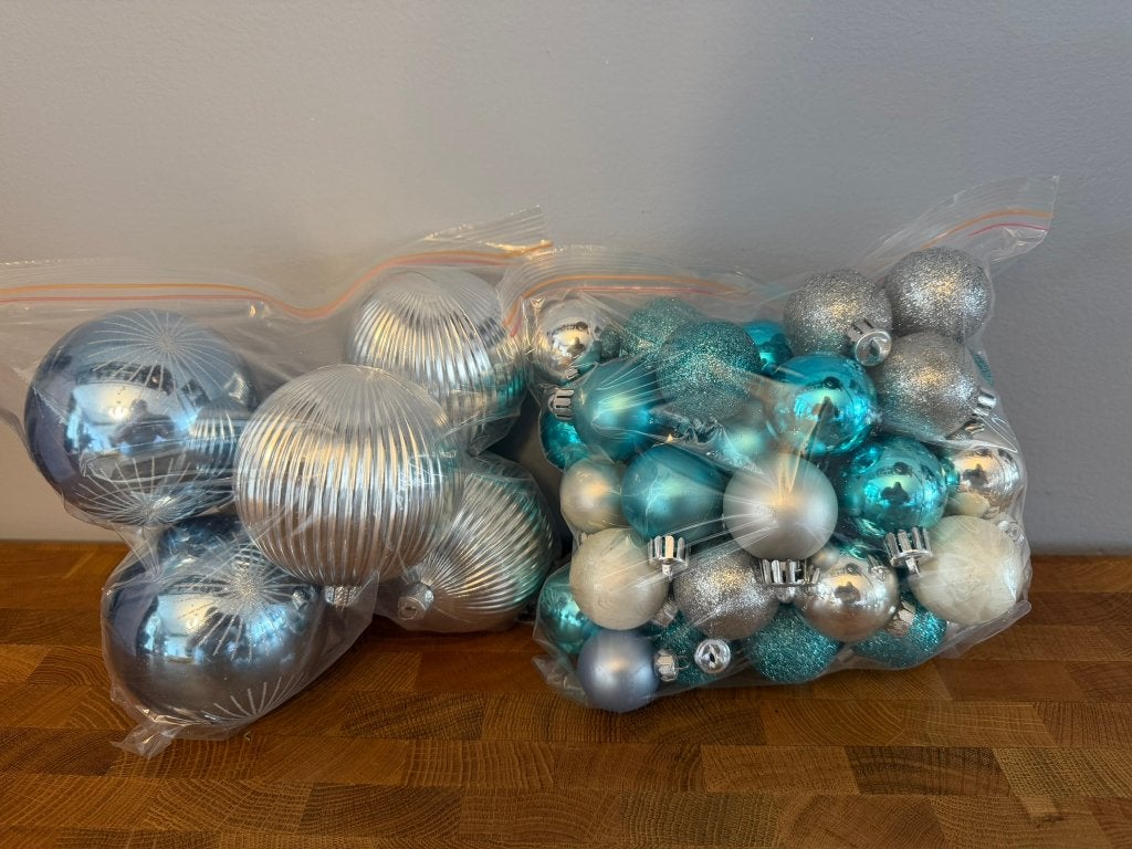 Diverse Kerstballen – Zilver, Blauw en Wit, Ophalen, Zo goed als nieuw