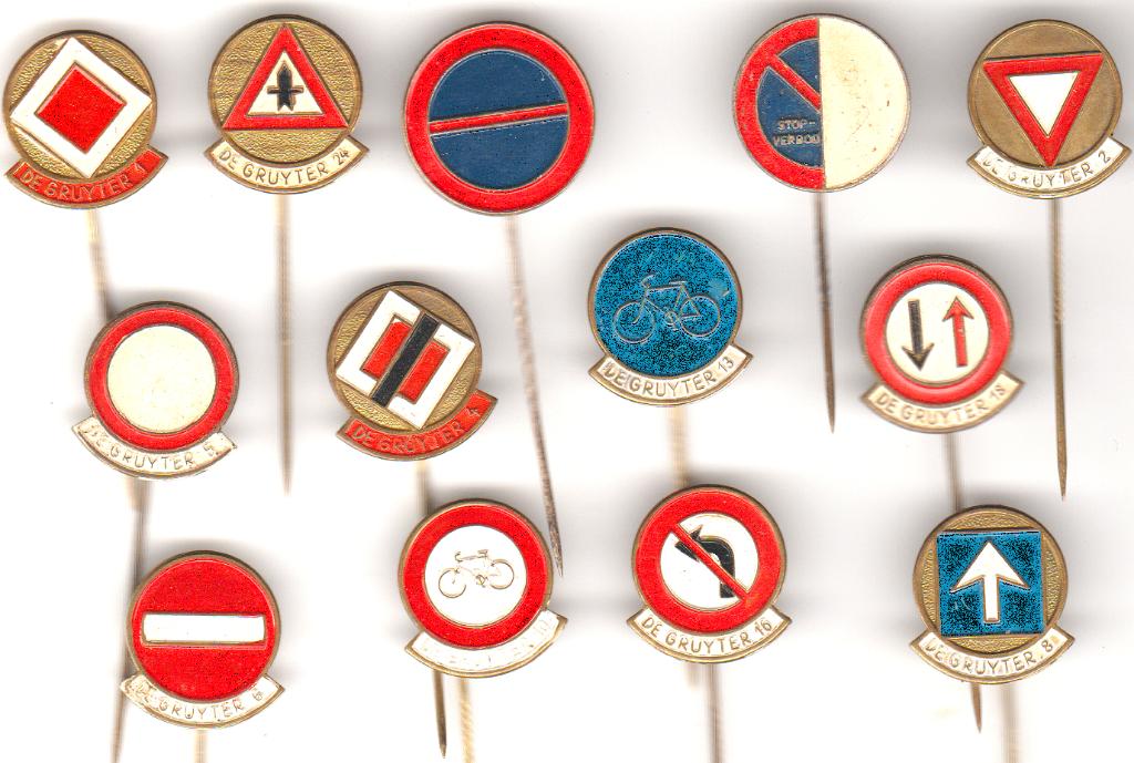 Verzameling vintage verkeersborden spelden dik metaal, Verzenden, Zo goed als nieuw, Overige onderwerpen