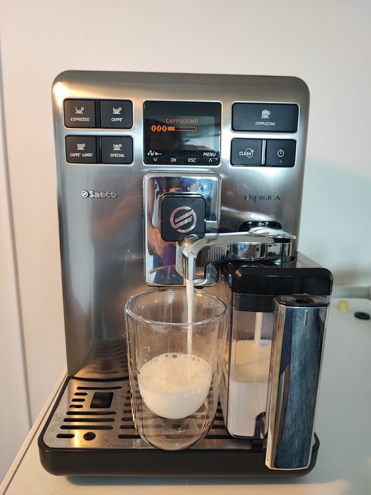 Saeco Energica HD8852/01 Volautomatische Espressomachine, Witgoed en Apparatuur, Koffiezetapparaten, 10 kopjes of meer, Zo goed als nieuw