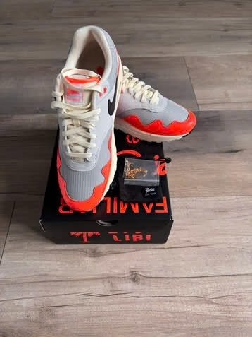 Patta x Nike Air Max 1 Wave Hyper Crimson EU 42, Ophalen of Verzenden, Nieuw, Overige kleuren, Sneakers of Gympen