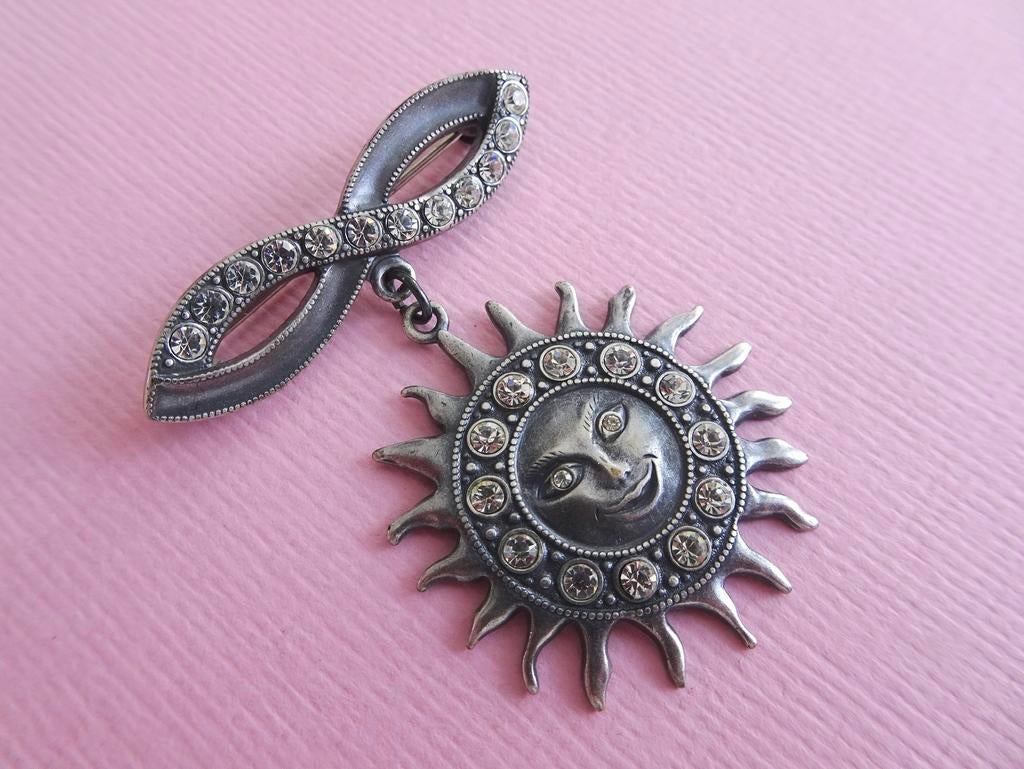 jwg Vintage 80s Zon hanger broche tin zilver klr strass, Verzenden, Overige materialen, Broche
