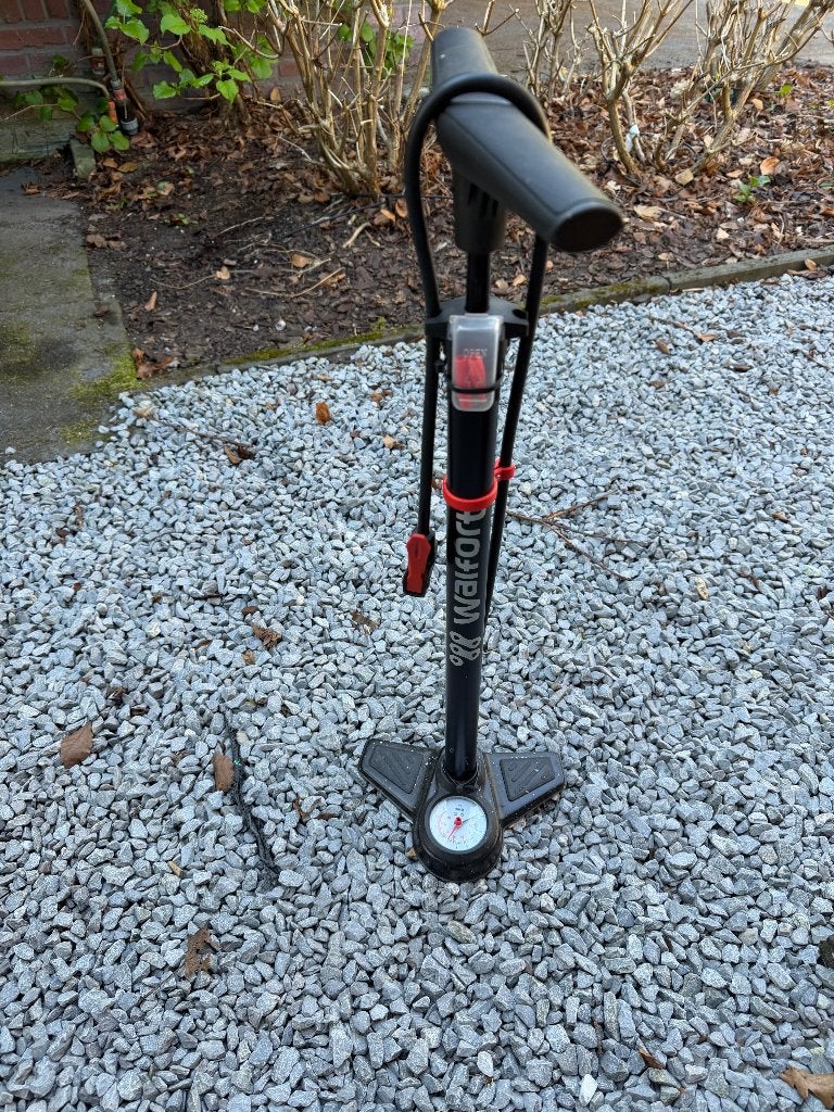 fiets pomp, Ophalen of Verzenden