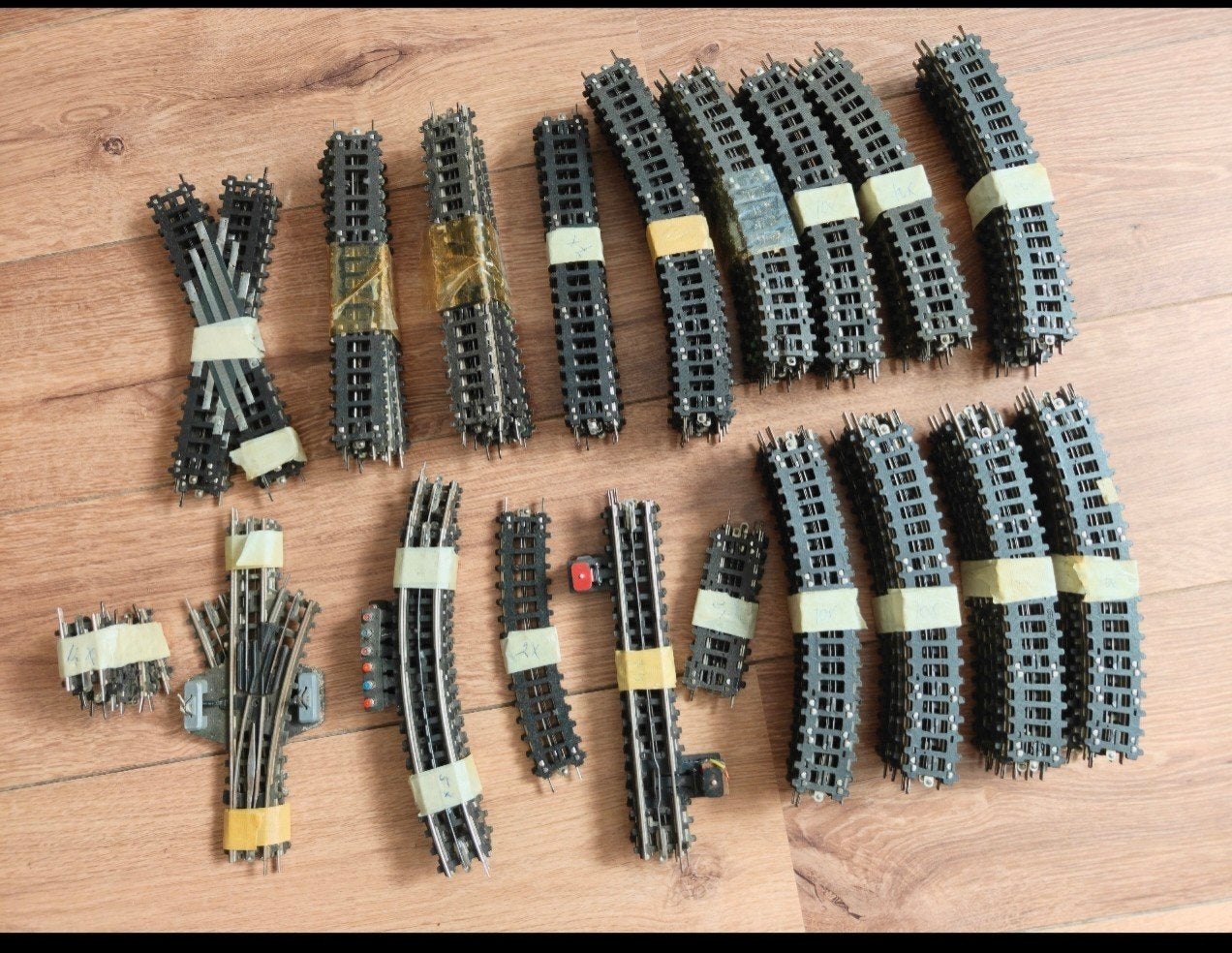 Grote kavel Trix Express H0 rails - W. Germany (80+ stuks), Overige merken, Wisselstroom, Gebruikt, Rails