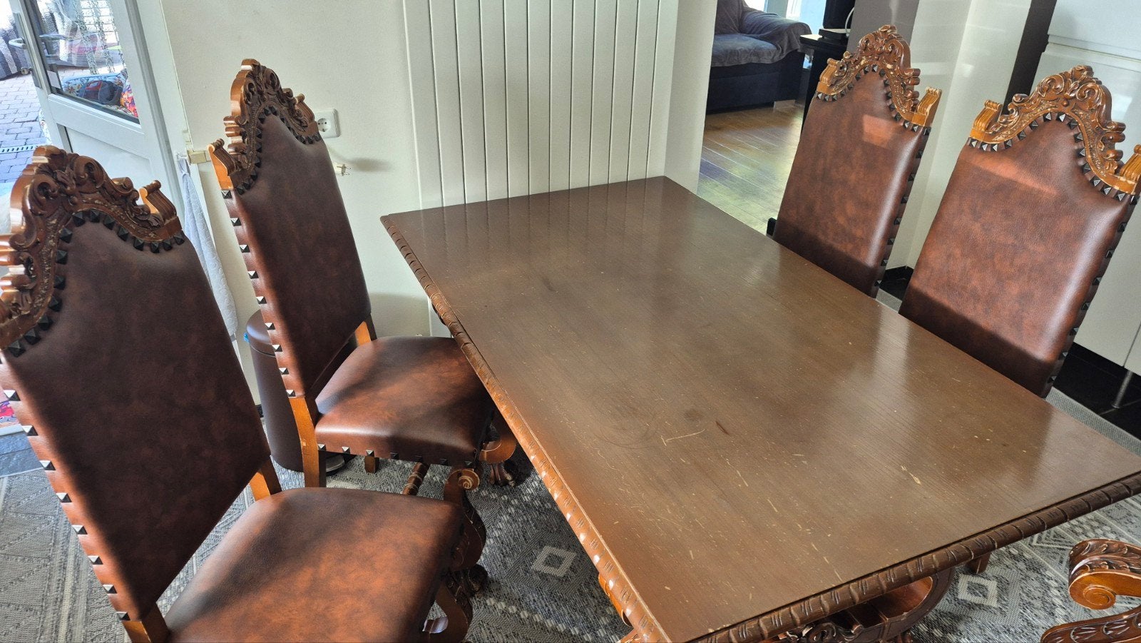 antieke Spaanse eethoek, Huis en Inrichting, Ophalen, Gebruikt, Spaans, 4 tot 6 stoelen