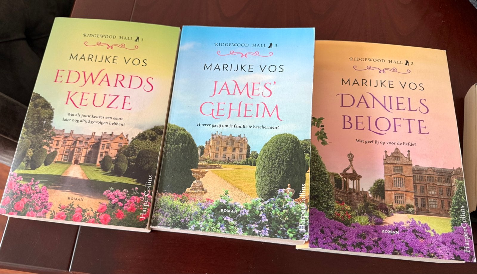 Prachtige  serie van Marijke Vos trilogie, Ophalen of Verzenden, Zo goed als nieuw