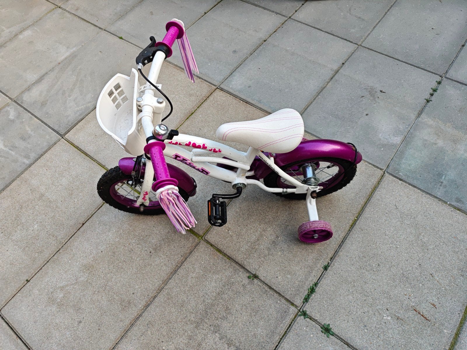 Mooie paars/witte kleine damesfiets met zijwieltjes, Zijwieltjes, Ophalen of Verzenden, 16 tot 20 inch, Gebruikt