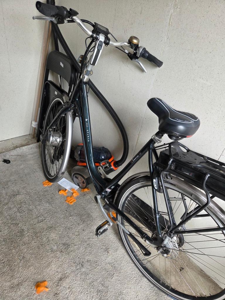 Sparta elektrische fiets met defect, Fietsen en Brommers, Elektrische fietsen, Ophalen, Gebruikt, Minder dan 30 km per accu, Sparta