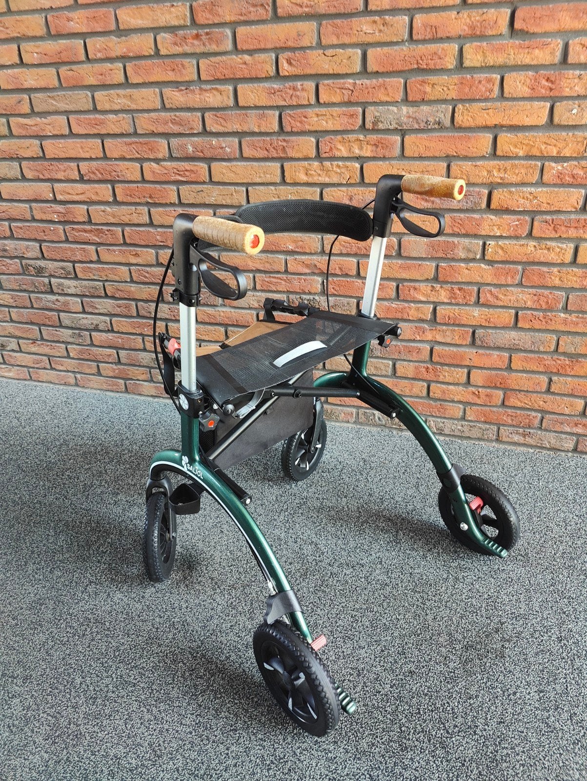 saljol rollator lichtgewicht met rugsteun nieuwstaat  maat S, Ophalen of Verzenden, Lichtgewicht