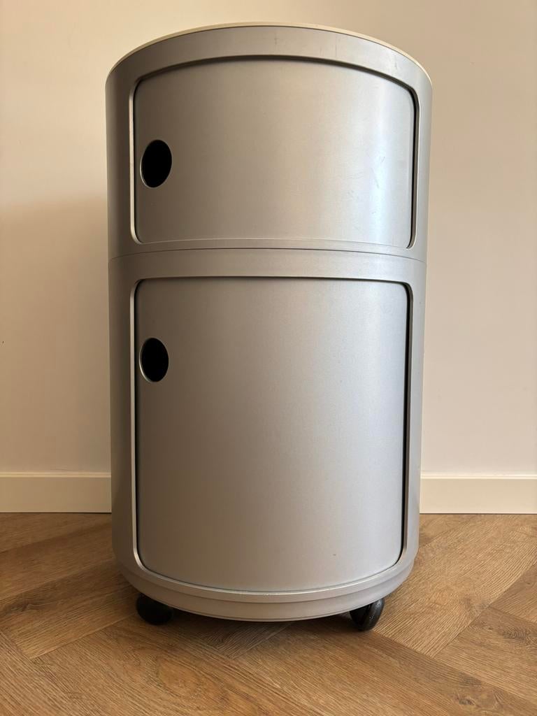 Design Grootste Kartell Componibili (Zilver/Grijs) Ø42 cm, Huis en Inrichting, Ophalen of Verzenden, Zo goed als nieuw, Metaal of Aluminium
