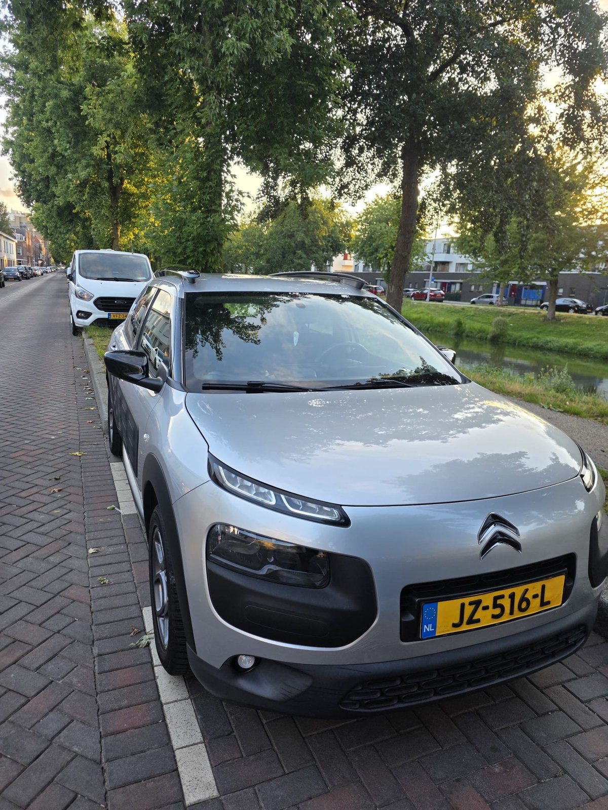 Citroën C4 Cactus Puretech 82pk 2015 Grijs, Auto's, Citroën, Voorwielaandrijving, Stof, 1199 cc, Bedrijf