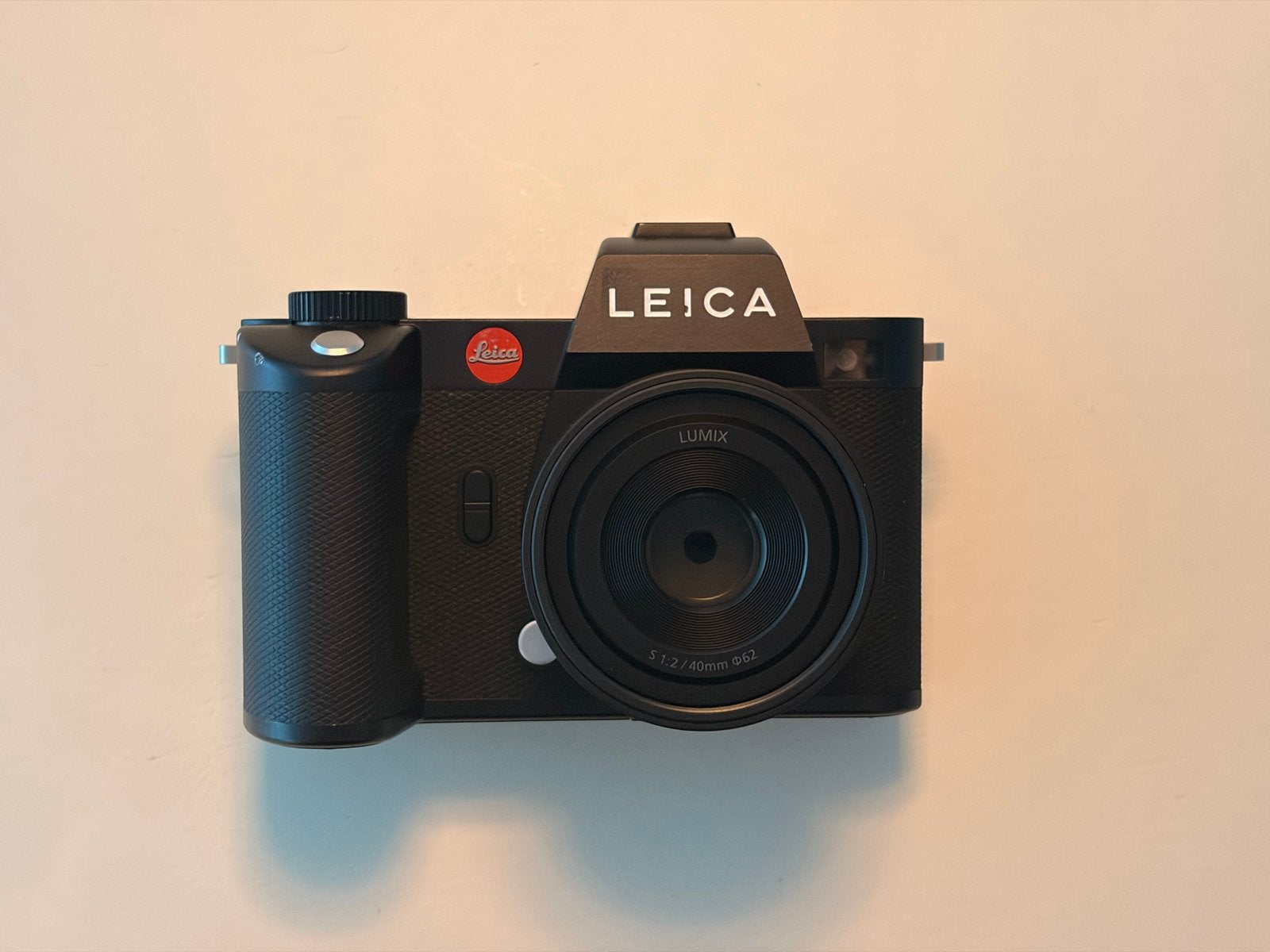 Leica SL2 met 40mm f/2.0 Lumix lens, Leica, Ophalen of Verzenden, Zo goed als nieuw, Accu