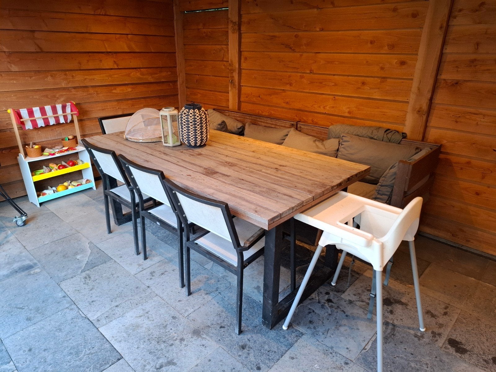 Houten eetset hardhout met bank en 4 stoelen, Ophalen, Gebruikt, Bank, 8 zitplaatsen