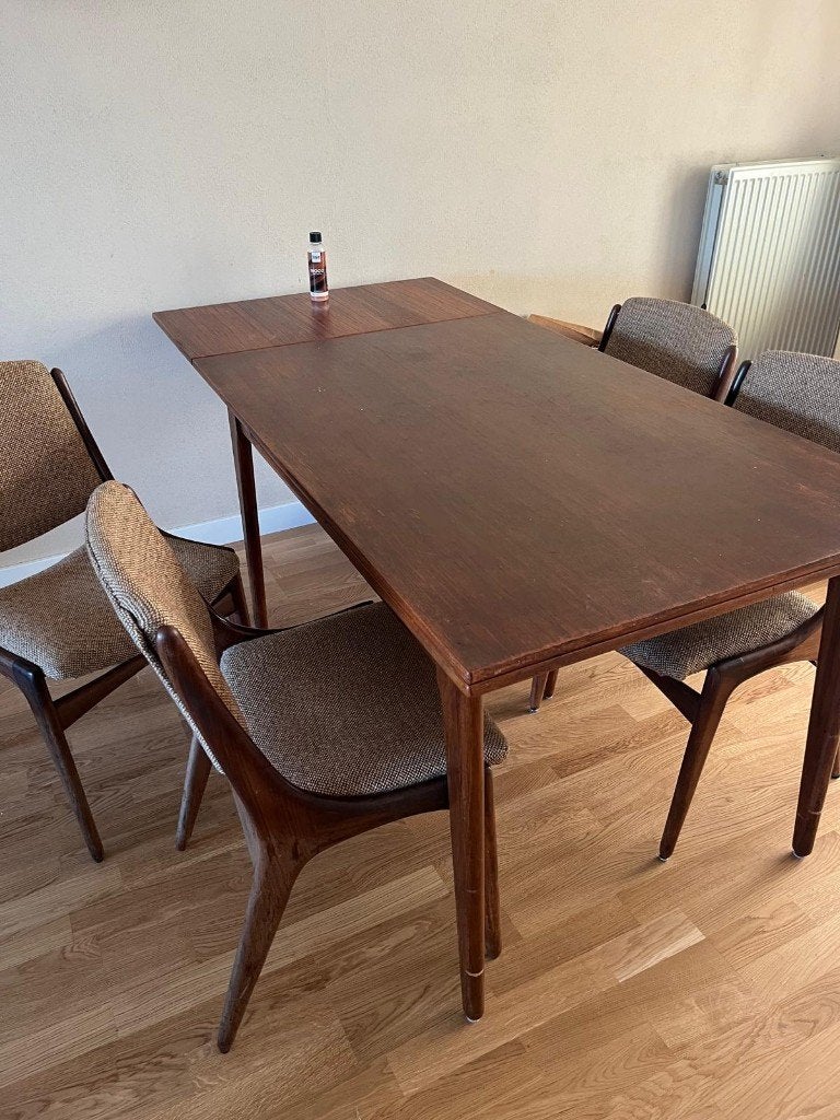 Midcentury vintage eetkamertafel met bijpassende stoelen, Ophalen, Midcentury / vintage / deens, Gebruikt, Teakhout