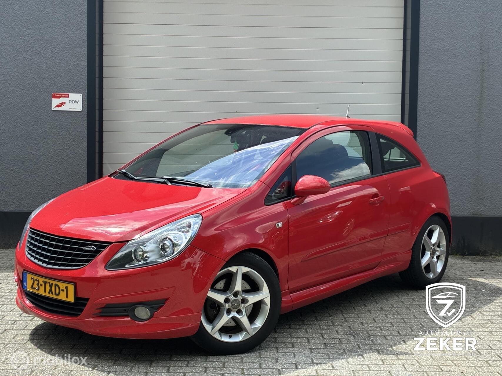 Opel Corsa 1.6-16V GSI / nieuwe apk / distributie vervangen, Auto's, Gebruikt, 4 cilinders, 150 pk, Electronic Stability Program (ESP)