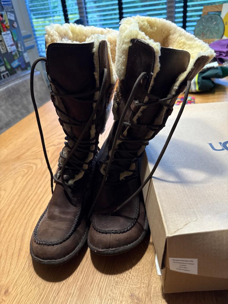 UGG boots - lace up winter boots, Overige kleuren, Overige typen, Ophalen of Verzenden, Gedragen