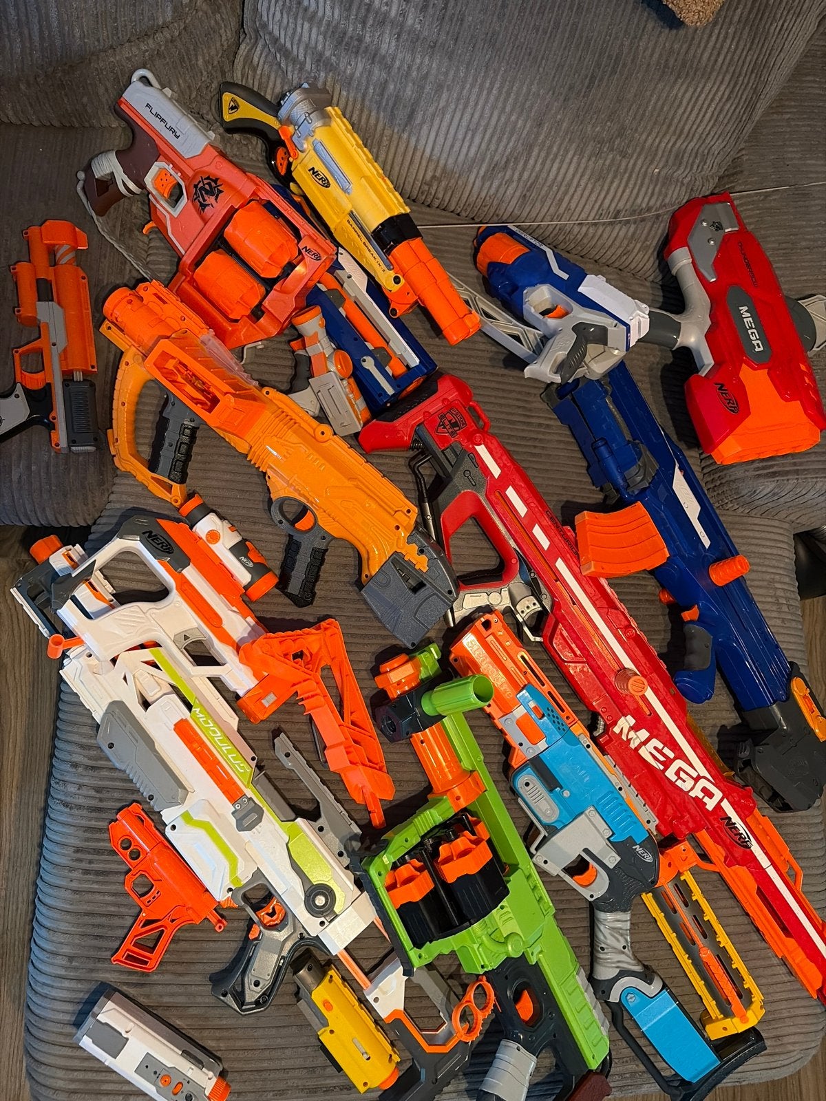 NERF mega set - veel blasters en pijltjes, Ophalen, Gebruikt