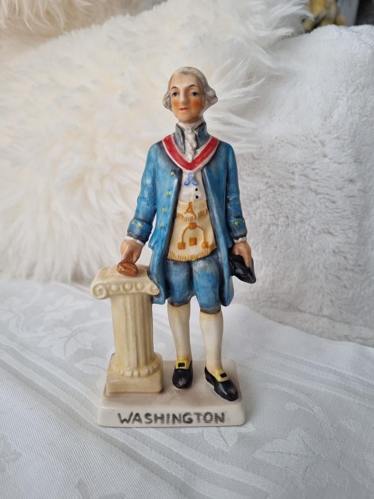 Goebel,  beeldje van amerikanse president Washington, Ophalen of Verzenden, Zo goed als nieuw, Mens