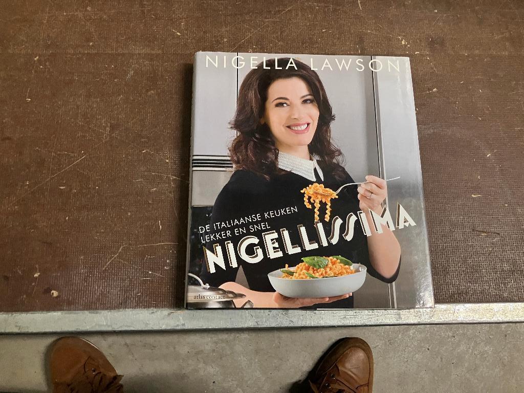 italiaanse keuken pasta Nigella Lawson, Boeken, Italië, Ophalen of Verzenden, Zo goed als nieuw, Nigella Lawson
