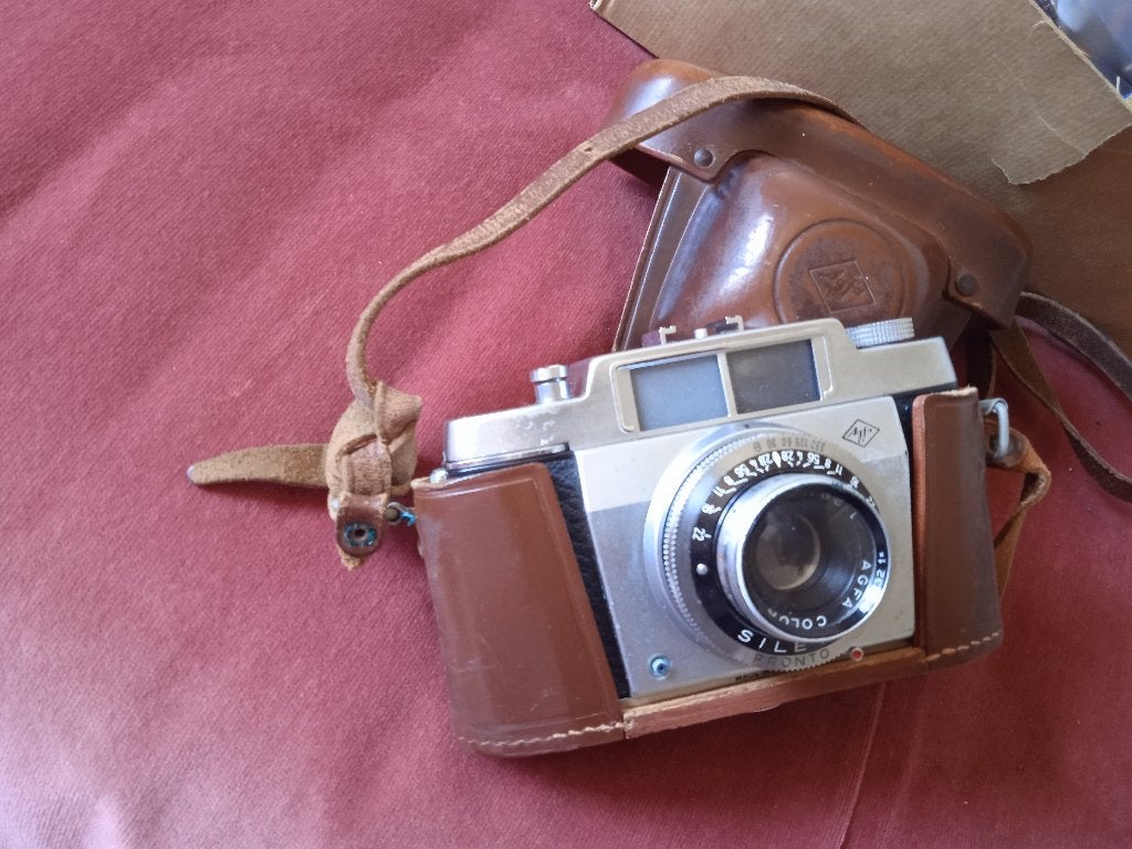 vintage camera met allerlei toebehoren en lichtmeters, Ophalen of Verzenden, Compact, Overige Merken