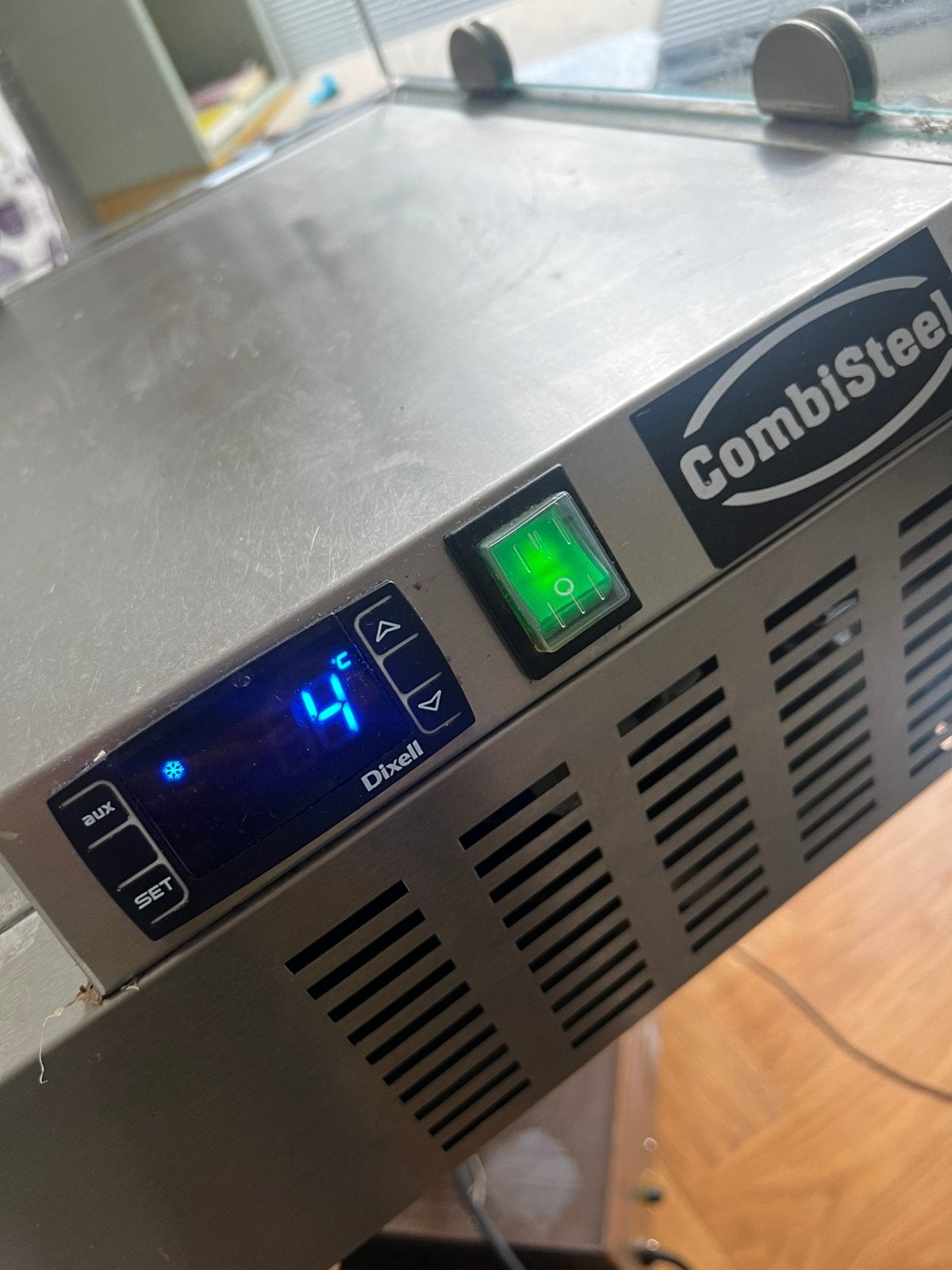 Combisteel opzetvitrine, Ophalen, 100 tot 150 liter, Zonder vriesvak, Gebruikt